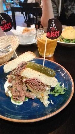 Ruszt Grill House